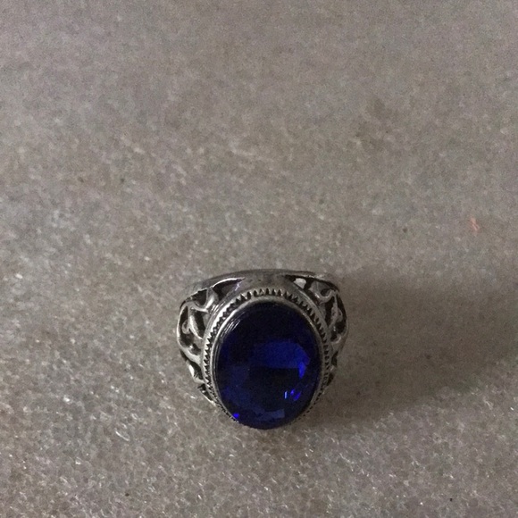 silver plated Other - Elegant Silver Ring with Blue Stone